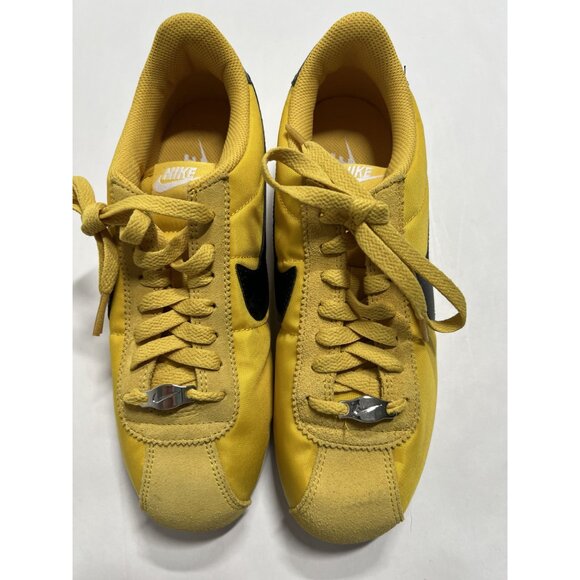 Nike Cortez Sneakers Style DZ2795-700 in Vivid Sulfur - Picture 3 of 9